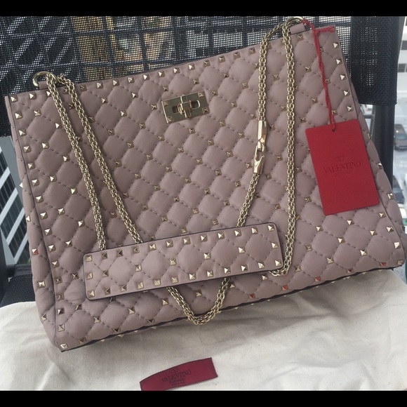 Valentino - Picture 8 of 8